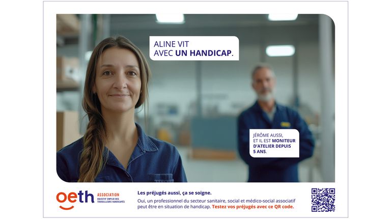 Photo d'Aline au premier plan, le texte nous informe qu'elle est en situation de handicap, tout comme Jérome qui est au second plan et qui est son moniteur d'atelier